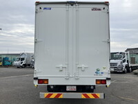 UDトラックスコンドルアルミウイング増トン（6t・8t）[写真10]