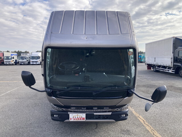 三菱ふそうキャンター平ボディ小型（2t・3t）[写真10]