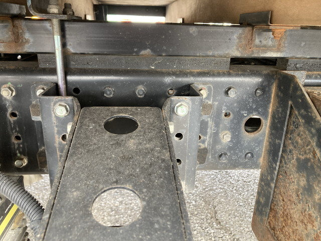 三菱ふそうキャンター平ボディ小型（2t・3t）[写真24]