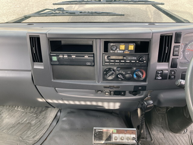 いすゞフォワードダンプ中型（4t）[写真35]