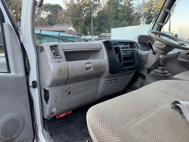 トヨタトヨエースクレーン4段小型（2t・3t）[写真27]