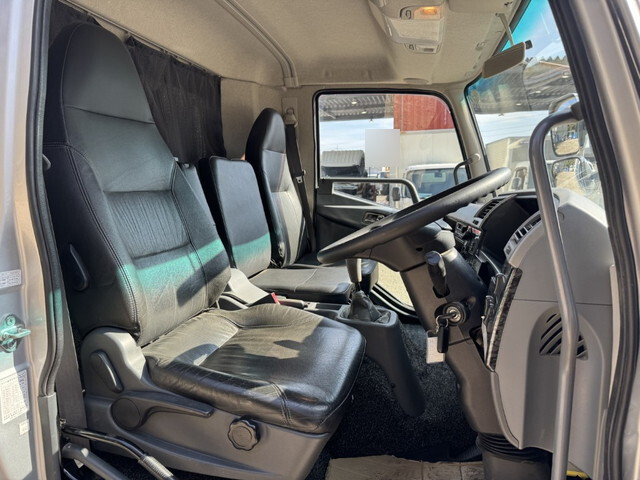 三菱ふそうファイターダンプ中型（4t）[写真11]