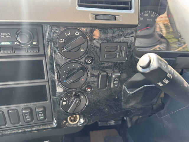 三菱ふそうファイターダンプ中型（4t）[写真15]