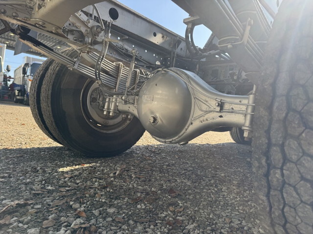 三菱ふそうファイターダンプ中型（4t）[写真28]