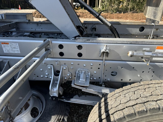 三菱ふそうファイターダンプ中型（4t）[写真29]