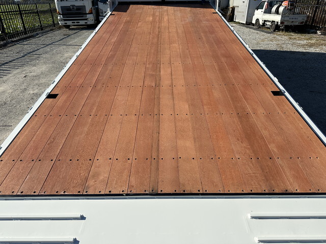 いすゞフォワードセルフクレーン5段増トン（6t・8t）[写真12]