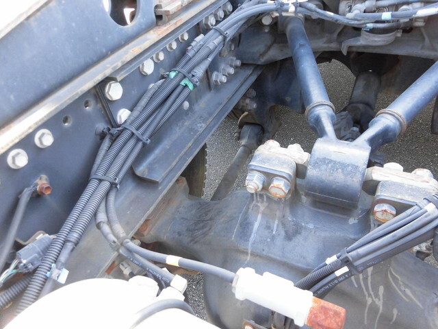 日野プロフィアトレーラーヘッド（トラクターヘッド）大型（10t）[写真10]