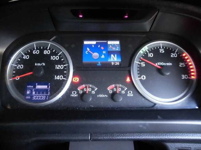 日野プロフィアトレーラーヘッド（トラクターヘッド）大型（10t）[写真22]