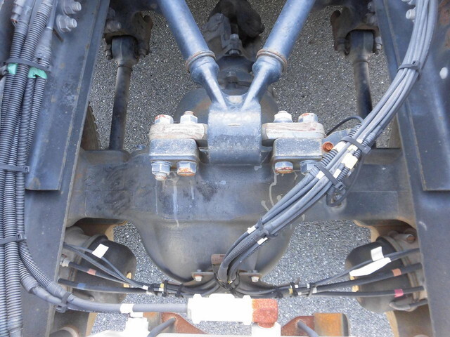 日野プロフィアトレーラーヘッド（トラクターヘッド）大型（10t）[写真09]