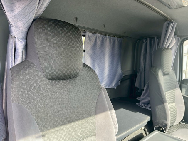 いすゞフォワード平ボディ増トン（6t・8t）[写真21]