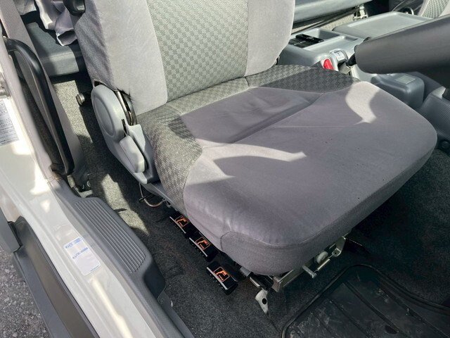 いすゞフォワード平ボディ増トン（6t・8t）[写真22]