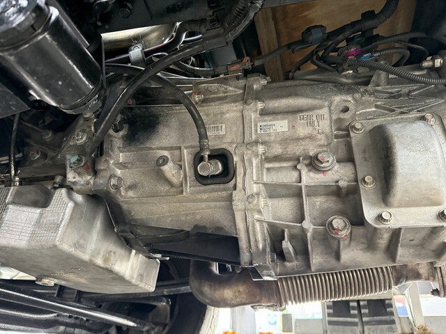 三菱ふそうキャンター平ボディ小型（2t・3t）[写真18]