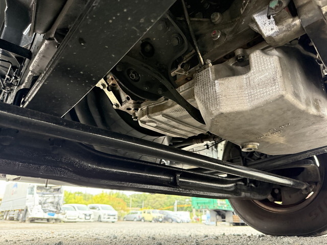 三菱ふそうキャンター平ボディ小型（2t・3t）[写真19]