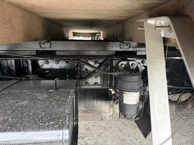 三菱ふそうキャンター平ボディ小型（2t・3t）[写真28]