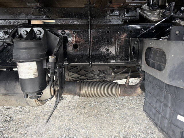 三菱ふそうキャンター平ボディ小型（2t・3t）[写真29]