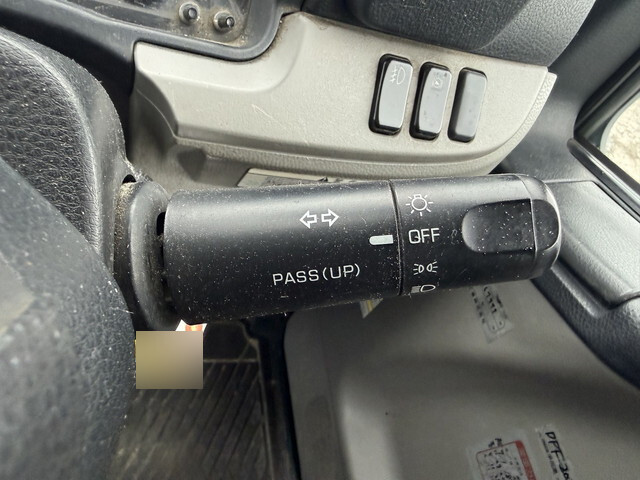 三菱ふそうキャンター平ボディ小型（2t・3t）[写真37]