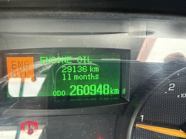 三菱ふそうキャンター平ボディ小型（2t・3t）[写真38]