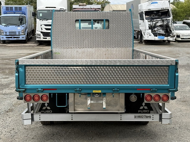 三菱ふそうキャンター平ボディ小型（2t・3t）[写真07]