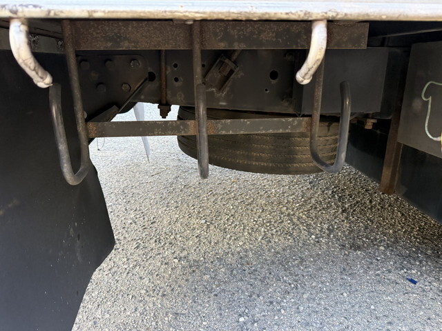 日野プロフィアカーテン車大型（10t）[写真28]