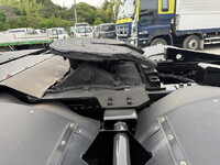 日野プロフィアトレーラーヘッド（トラクターヘッド）大型（10t）[写真19]