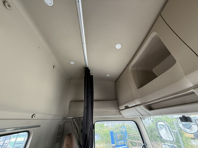 日野プロフィアトレーラーヘッド（トラクターヘッド）大型（10t）[写真37]