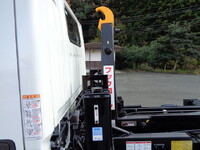 三菱ふそうキャンターコンテナ専用車小型（2t・3t）[写真15]