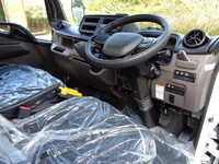 三菱ふそうキャンターコンテナ専用車小型（2t・3t）[写真22]