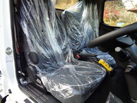 三菱ふそうキャンターコンテナ専用車小型（2t・3t）[写真23]