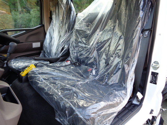 三菱ふそうキャンターコンテナ専用車小型（2t・3t）[写真24]