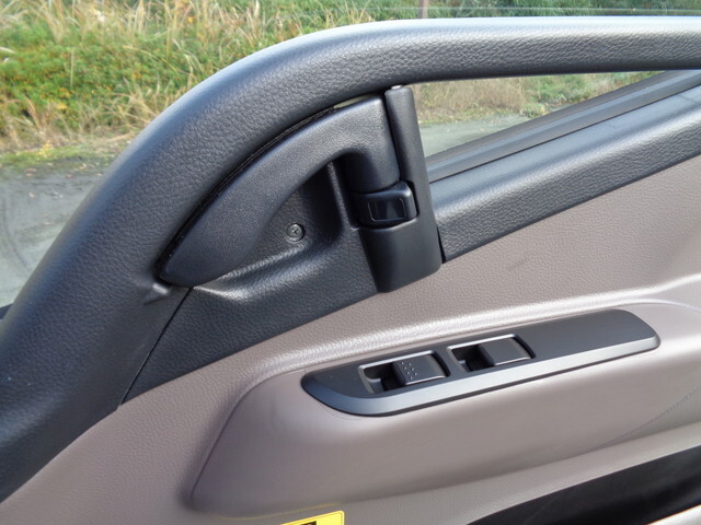 三菱ふそうキャンターコンテナ専用車小型（2t・3t）[写真29]