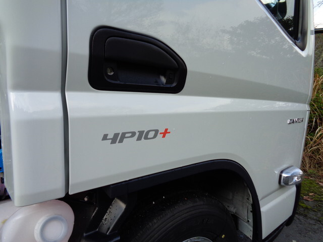 三菱ふそうキャンターコンテナ専用車小型（2t・3t）[写真08]