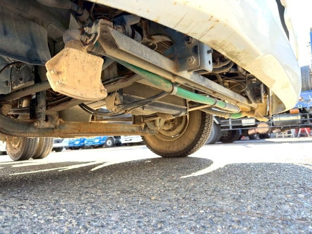 三菱ふそうファイター散水車中型（4t）[写真11]