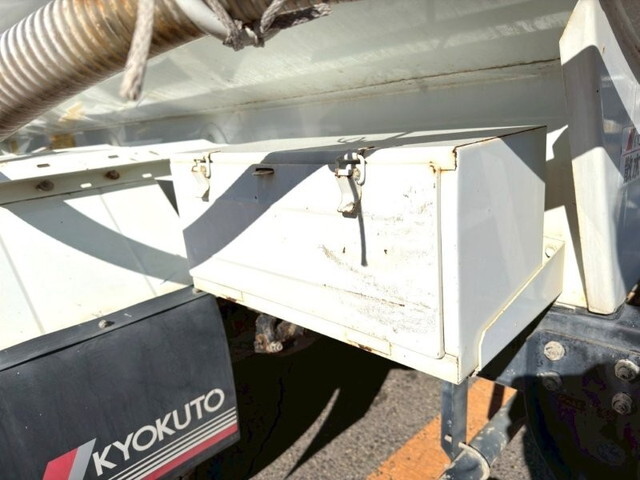 三菱ふそうファイター散水車中型（4t）[写真17]