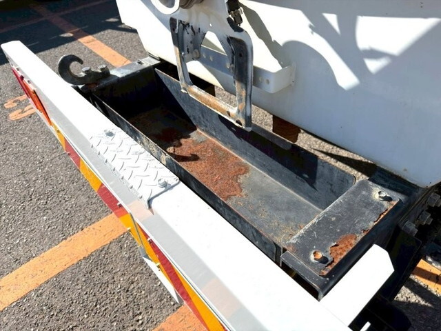 三菱ふそうファイター散水車中型（4t）[写真18]