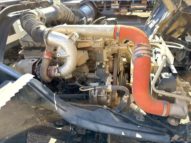 三菱ふそうファイター散水車中型（4t）[写真23]