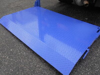 三菱ふそうキャンター平ボディ小型（2t・3t）[写真11]