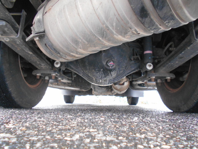 三菱ふそうキャンター平ボディ小型（2t・3t）[写真22]