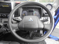 三菱ふそうキャンター平ボディ小型（2t・3t）[写真28]