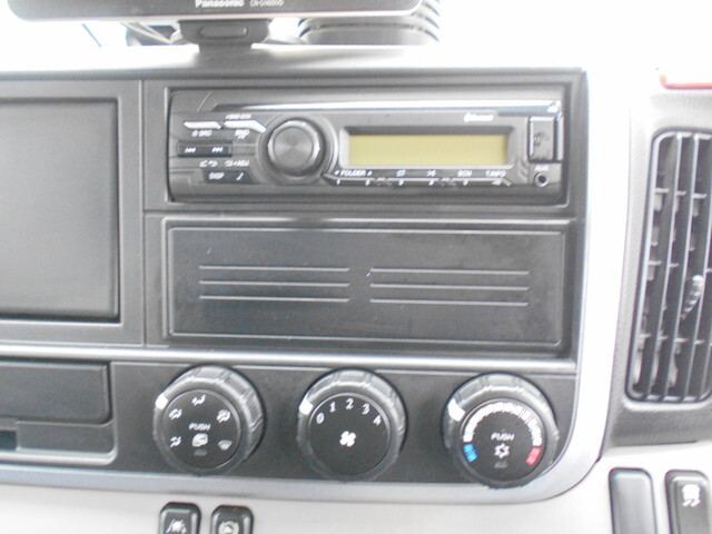 三菱ふそうキャンター平ボディ小型（2t・3t）[写真31]