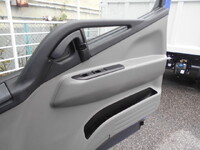 三菱ふそうキャンター平ボディ小型（2t・3t）[写真35]