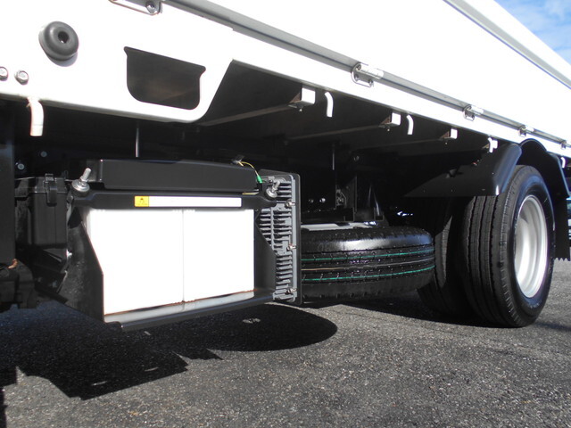 日産アトラス平ボディ小型（2t・3t）[写真16]