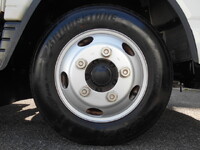 日産アトラス平ボディ小型（2t・3t）[写真21]