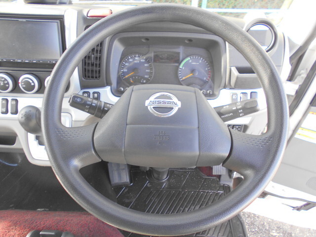 日産アトラス平ボディ小型（2t・3t）[写真26]