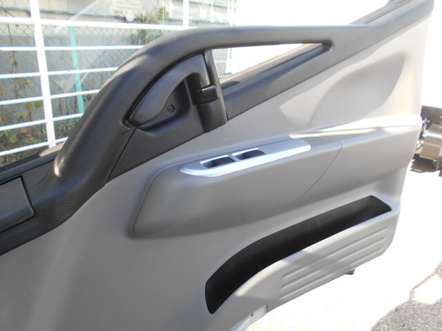 日産アトラス平ボディ小型（2t・3t）[写真37]