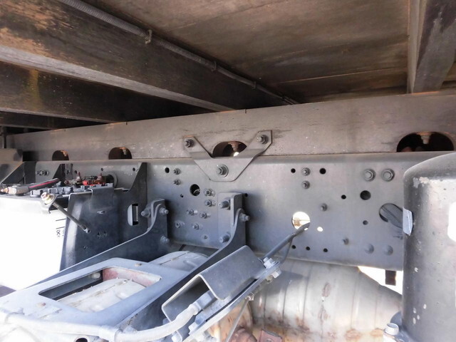 三菱ファイター平ボディ中型（4t）[写真14]