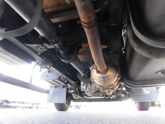 いすゞエルフ平ボディ小型（2t・3t）[写真12]