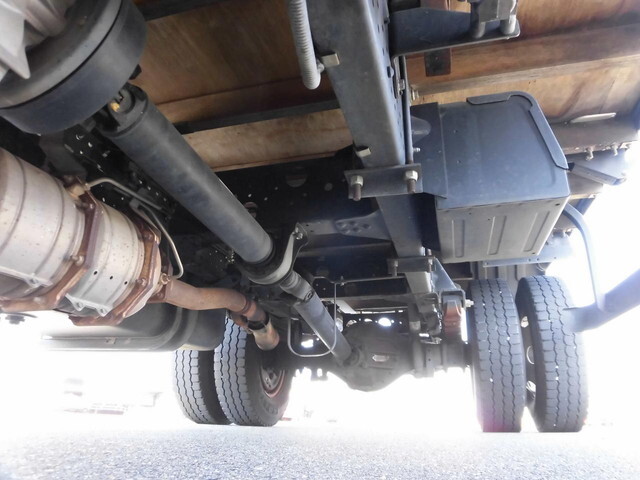 いすゞエルフ平ボディ小型（2t・3t）[写真13]