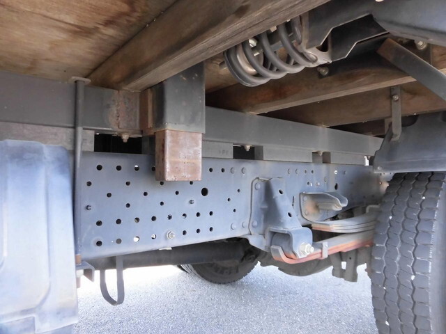 いすゞエルフ平ボディ小型（2t・3t）[写真14]