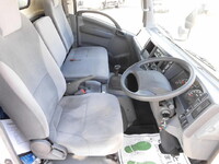 いすゞエルフ平ボディ小型（2t・3t）[写真18]