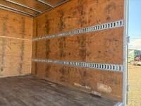 いすゞエルフアルミバン小型（2t・3t）[写真11]